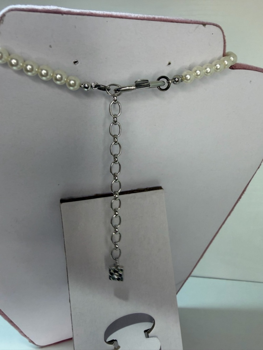 Givenchy Flower Necklace - Picture 5 of 10